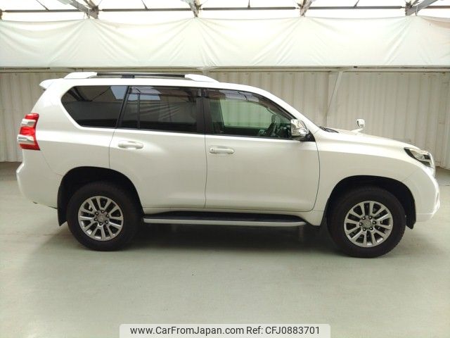 toyota land-cruiser-prado 2016 ENHANCEAUTO_1_ea296149 image 2