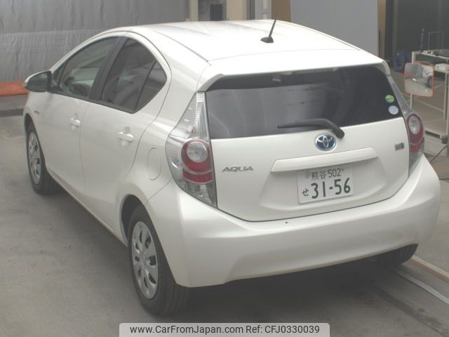 toyota aqua 2013 -TOYOTA 【熊谷 502ｾ3156】--AQUA NHP10-6135088---TOYOTA 【熊谷 502ｾ3156】--AQUA NHP10-6135088- image 2