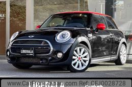 mini mini-others 2017 -BMW--BMW Mini DBA-XM20--WMWXM720502E25016---BMW--BMW Mini DBA-XM20--WMWXM720502E25016-