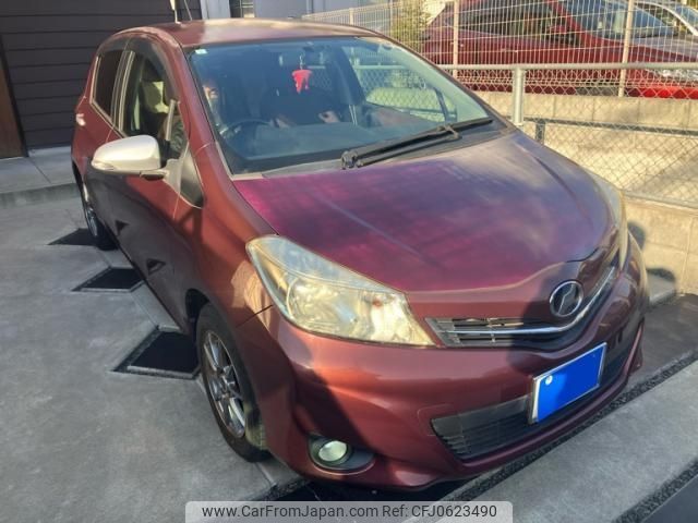 toyota vitz 2011 -TOYOTA--Vitz DBA-KSP130--KSP130-2000124---TOYOTA--Vitz DBA-KSP130--KSP130-2000124- image 1