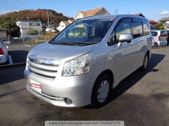 toyota noah 2008 -TOYOTA--Noah ZRR70G--ZRR70-0147785---TOYOTA--Noah ZRR70G--ZRR70-0147785- image 1