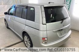 toyota isis 2011 TE3684