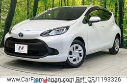 toyota aqua 2022 -TOYOTA--AQUA 6AA-MXPK11--MXPK11-2063122---TOYOTA--AQUA 6AA-MXPK11--MXPK11-2063122-