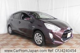 toyota aqua 2015 -TOYOTA--AQUA NHP10--2427377---TOYOTA--AQUA NHP10--2427377-