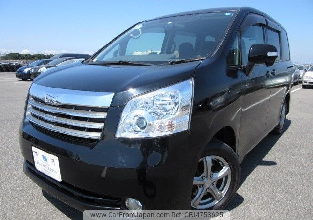 toyota noah 2007 REALMOTOR_Y2020080188HD-10 image 1