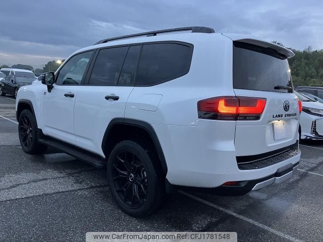 toyota land-cruiser 2022 CFJ1781548 image 2