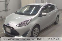 toyota aqua 2017 -TOYOTA--AQUA NHP10-6670912---TOYOTA--AQUA NHP10-6670912-