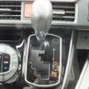 toyota voxy 2018 -TOYOTA--Voxy DBA-ZRR80W--ZRR80-0390040---TOYOTA--Voxy DBA-ZRR80W--ZRR80-0390040- image 24