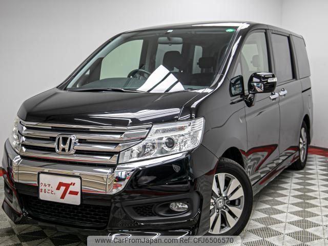 2014 Honda Stepwagon Spada RK5 - Car Price $9,840