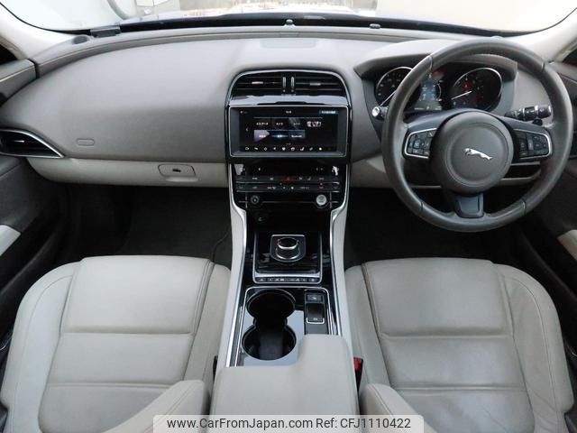 jaguar xe 2017 quick_quick_JA2GA_SAJAB4AG3HA975813 image 2