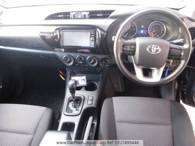 toyota hilux 2018 CFJ1895446 image 2