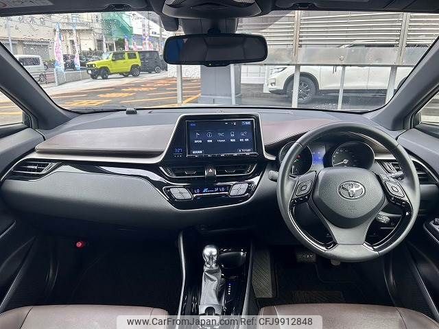 toyota c-hr 2017 -TOYOTA--C-HR DAA-ZYX10--ZYX10-2069756---TOYOTA--C-HR DAA-ZYX10--ZYX10-2069756- image 2