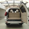 toyota land-cruiser-prado 2023 ENHANCEAUTO_1_ea300631 image 13