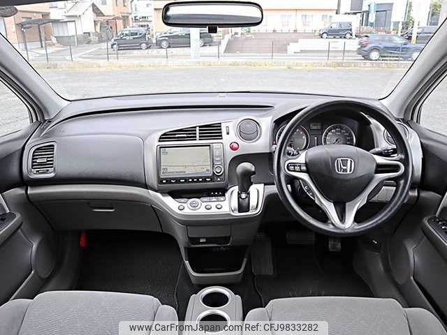 honda stream 2009 S12588 image 2