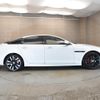 jaguar xj-series 2017 quick_quick_J128B_SAJKC1682H8W08331 image 4