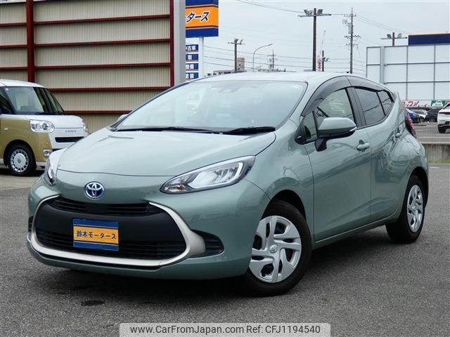 toyota aqua 2022 -TOYOTA--AQUA 6AA-MXPK11--MXPK11-2066873---TOYOTA--AQUA 6AA-MXPK11--MXPK11-2066873- image 1