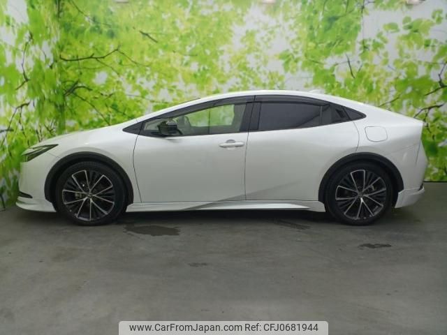 toyota prius 2023 quick_quick_6AA-MXWH60_MXWH60-4045486 image 2