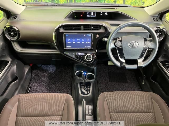 toyota aqua 2017 CFJ1798271 image 2