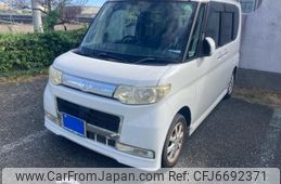daihatsu tanto 2009 CFJ6692371