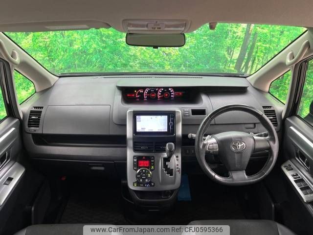 toyota voxy 2013 -TOYOTA--Voxy DBA-ZRR70W--ZRR70-0593311---TOYOTA--Voxy DBA-ZRR70W--ZRR70-0593311- image 2