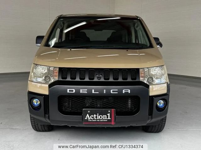 mitsubishi delica-d5 2009 298 image 2