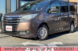 toyota noah 2014 CARSENSOR_JP_AU6102457361