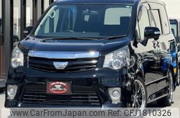 toyota noah 2011 CFJ1810326