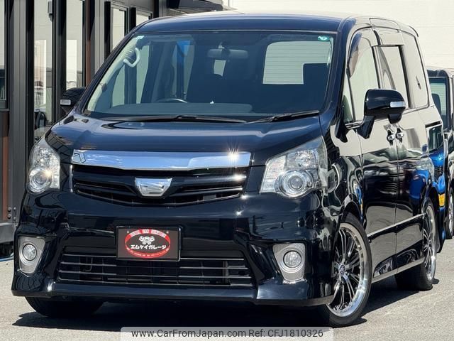 toyota noah 2011 CFJ1810326 image 1