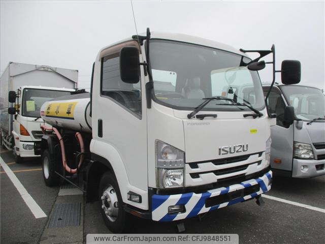 isuzu forward 2015 CFJ9848551 image 1