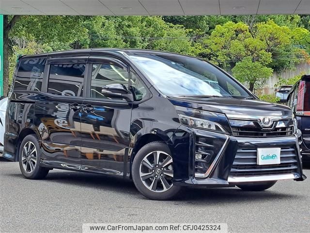 toyota voxy 2017 -TOYOTA--Voxy DBA-ZRR80W--ZRR80-0370469---TOYOTA--Voxy DBA-ZRR80W--ZRR80-0370469- image 1