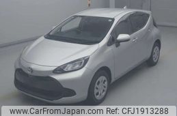 toyota aqua 2023 CFJ1913288