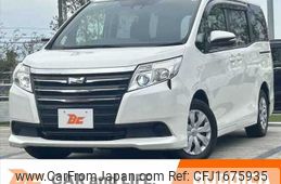 toyota noah 2017 CFJ1675935