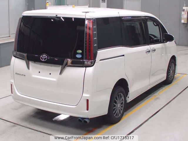 toyota esquire 2020 CFJ1715317 image 2