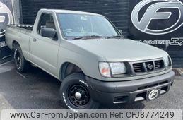 nissan dutsun-truck 2000 CFJ8774249