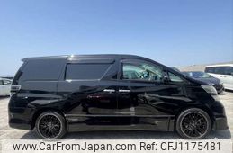 toyota vellfire 2010 NIKYO_ES40600