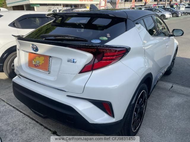 toyota c-hr 2020 quick_quick_6AA-ZYX11_ZYX11-2030965 image 2