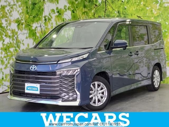 toyota voxy 2022 quick_quick_6AA-ZWR90W_ZWR90-0023126 image 1