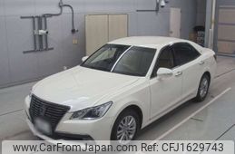 toyota crown 2013 CFJ1629743