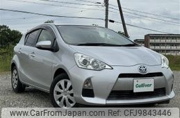 toyota aqua 2014 -TOYOTA--AQUA DAA-NHP10--NHP10-2353424---TOYOTA--AQUA DAA-NHP10--NHP10-2353424-