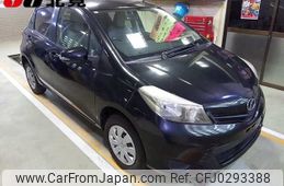 toyota vitz 2013 -TOYOTA--Vitz NSP135--2027032---TOYOTA--Vitz NSP135--2027032-