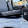 nissan clipper-truck 2018 CFJ1663155 image 29
