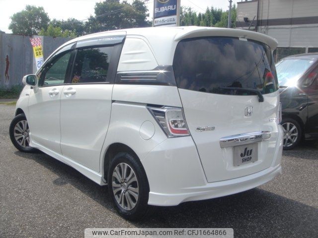 honda freed-spike 2013 CFJ1664866 image 2
