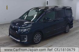 toyota voxy 2014 CFJ1810679