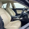 lexus is 2016 CFJ1794408 image 5