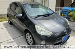 toyota aqua 2013 CFJ1534342