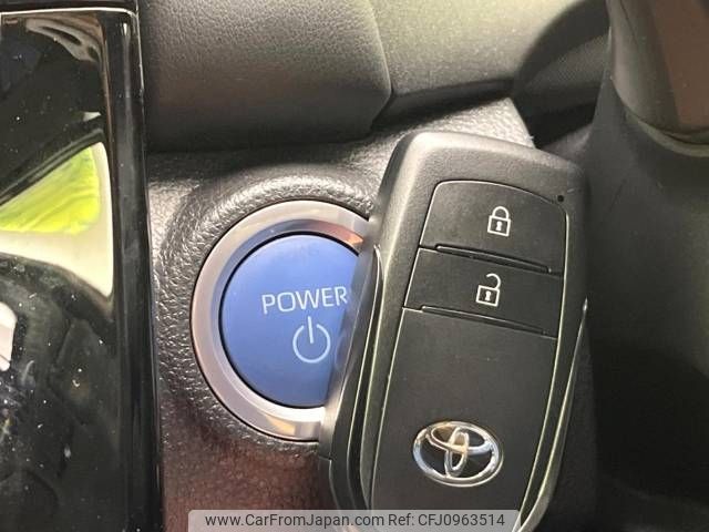 toyota aqua 2023 -TOYOTA--AQUA 6AA-MXPK11--MXPK11-2125697---TOYOTA--AQUA 6AA-MXPK11--MXPK11-2125697- image 2