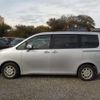 toyota noah 2011 -TOYOTA--Noah DBA-ZRR70G--ZRR70-0417050---TOYOTA--Noah DBA-ZRR70G--ZRR70-0417050- image 43