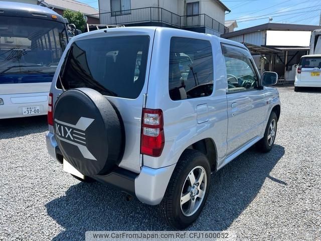 nissan kix 2009 CFJ1600052 image 2