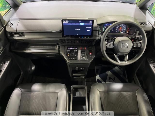honda stepwagon 2023 CFJ1571732 image 2
