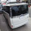 toyota voxy 2014 CFJ1847361 image 9